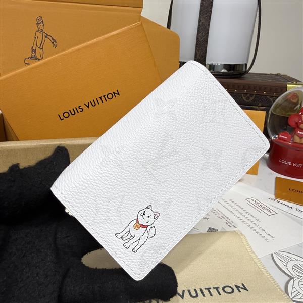 2026122105456176 270